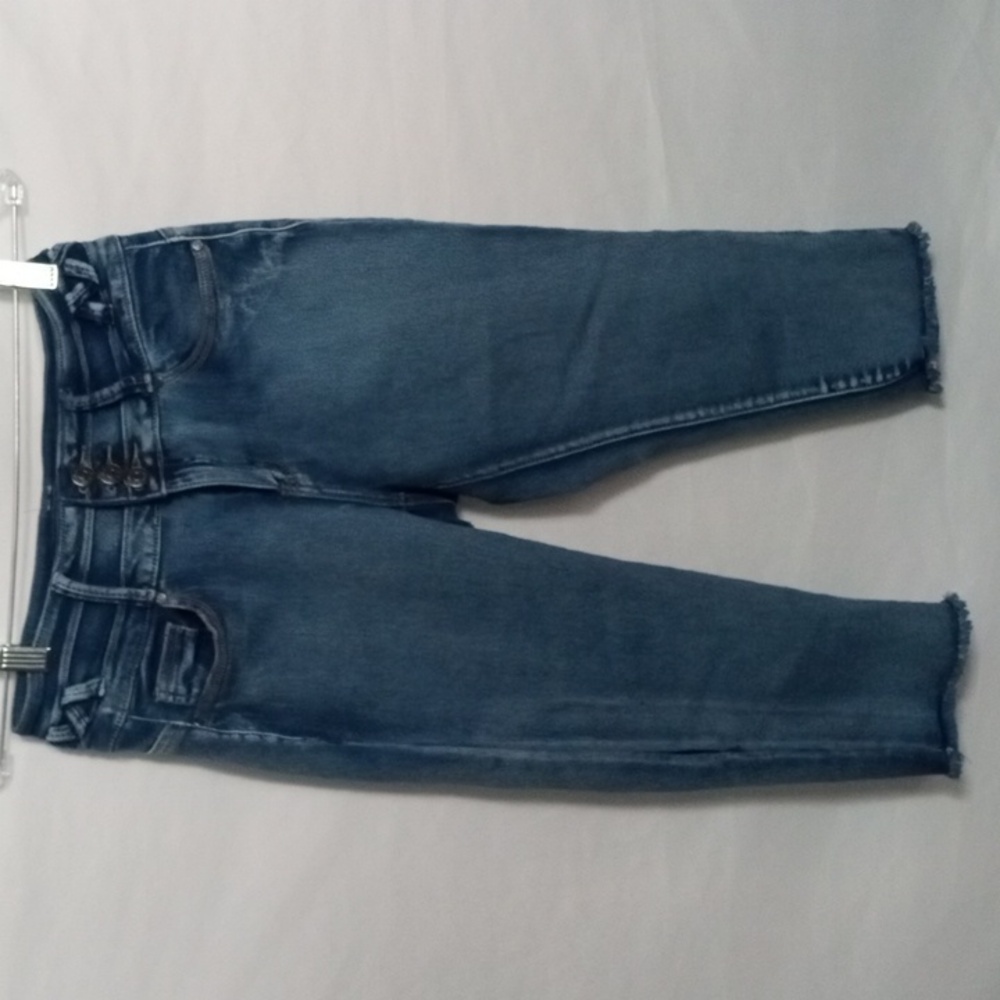 Juniors Capri  Blue Jeans